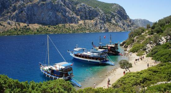 Hisarönü Araç Kiralama, Havalimanı Transferi ve Gezilecek Yerler